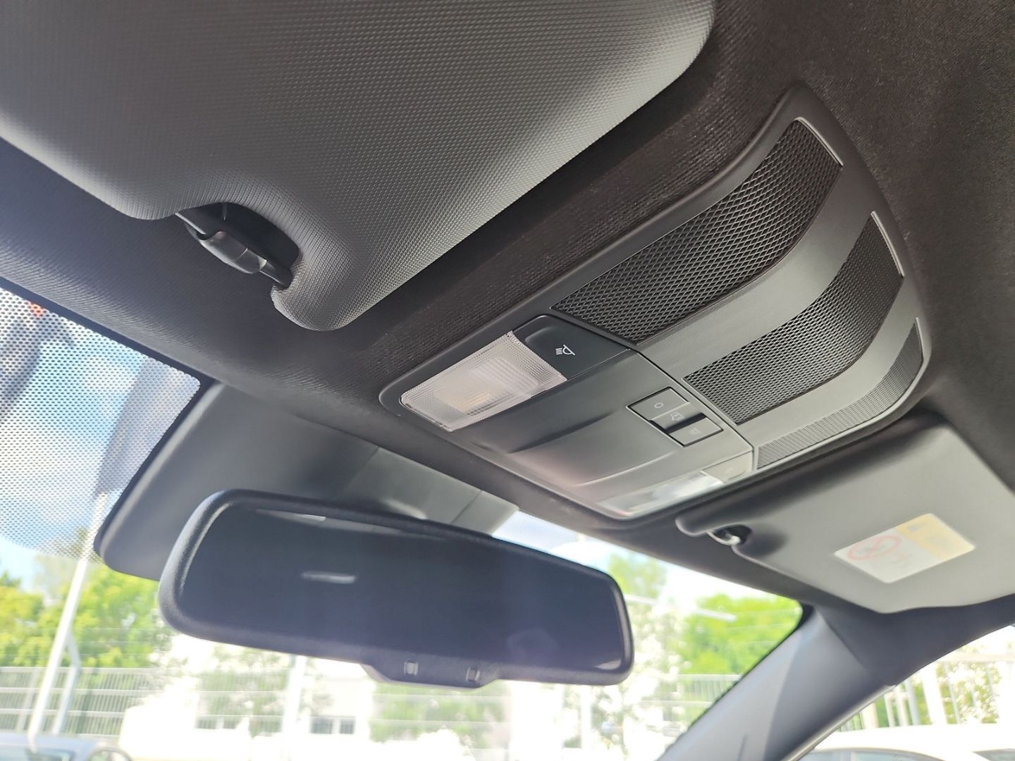 Mitsubishi Eclipse Cross Plug-In Hybrid Select Black Garant
