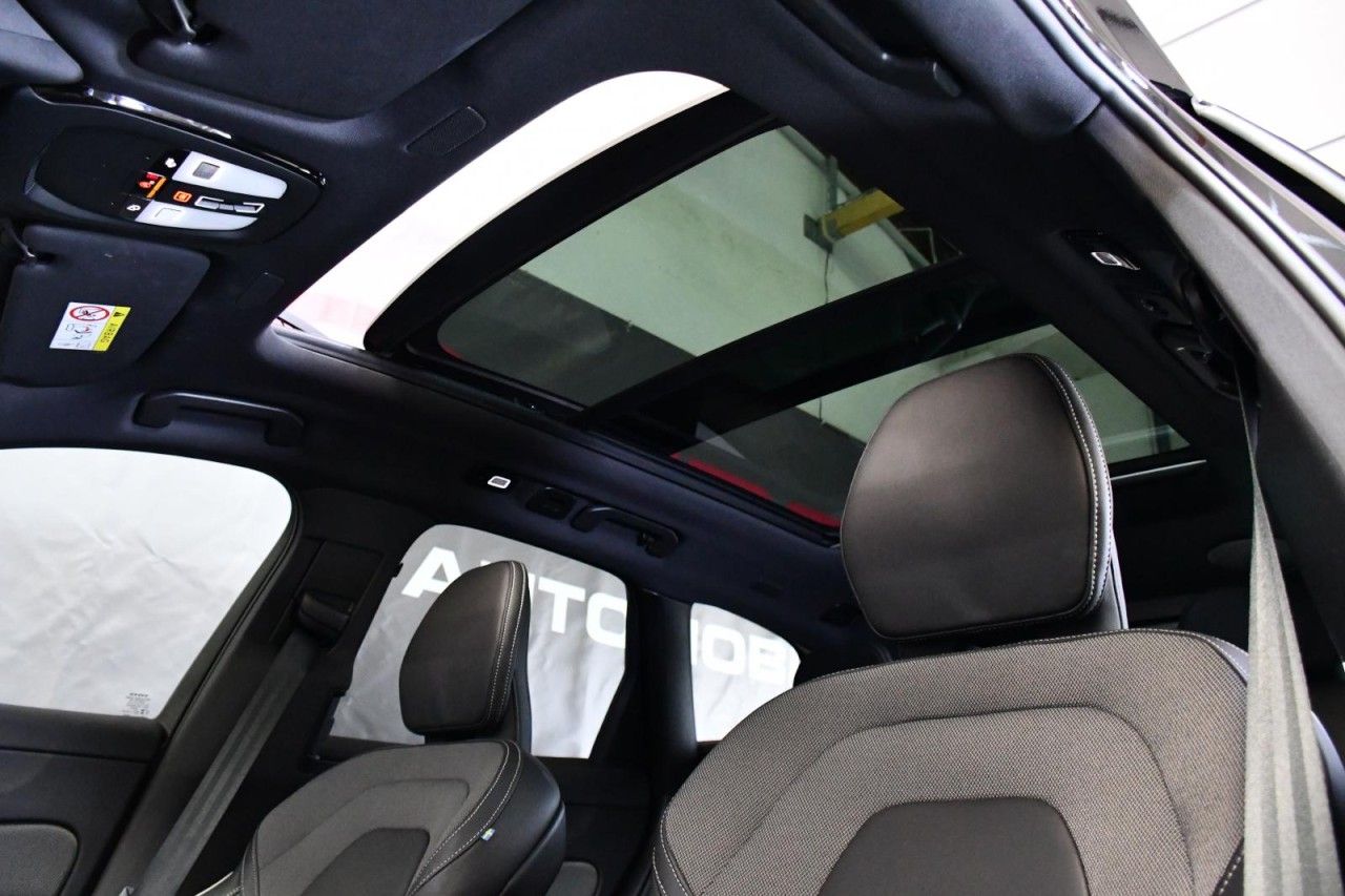 Volvo XC60 T6 Recharge Ultra Black AWD - Samsaru's Car Outlet