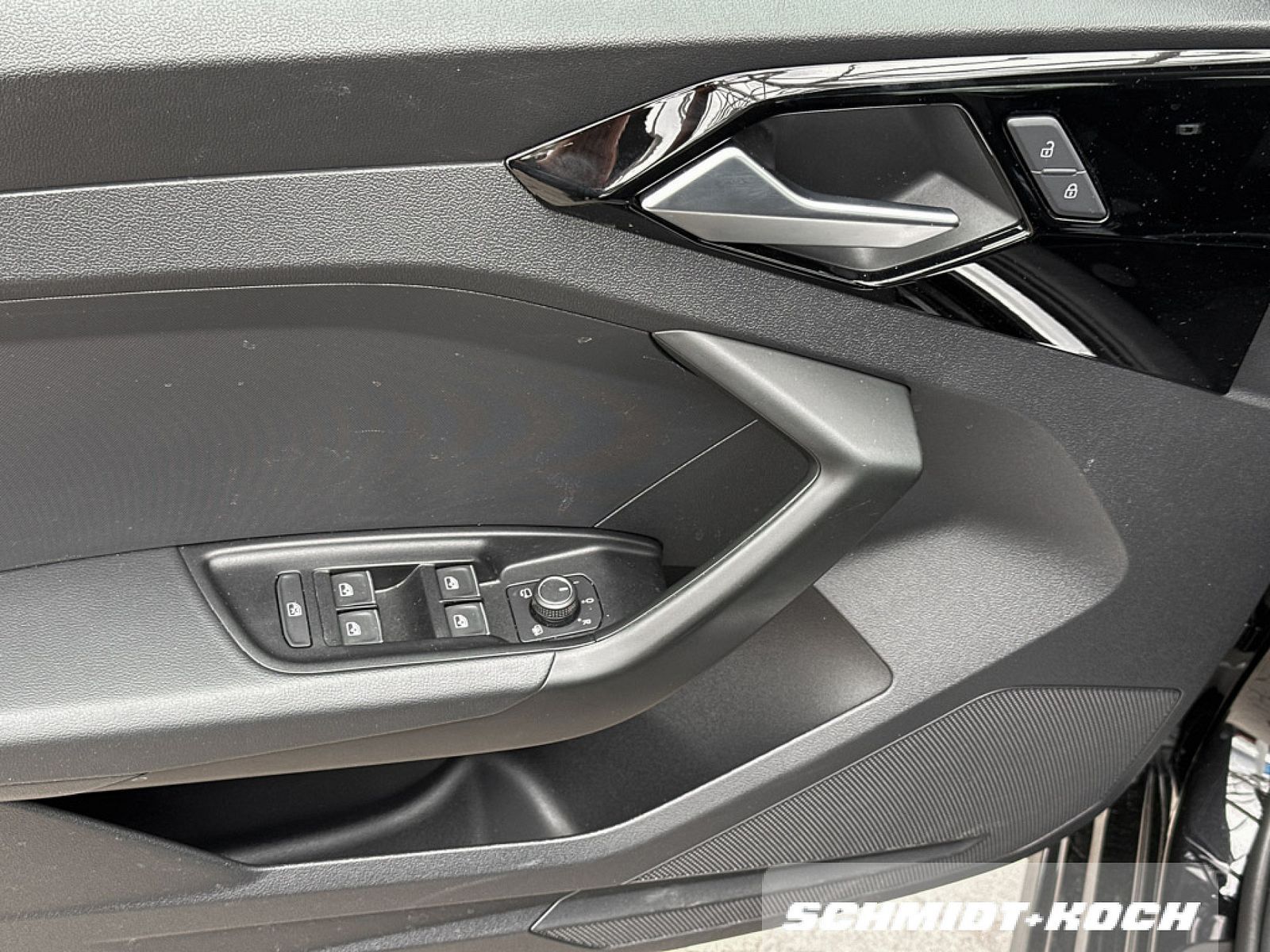 Audi A1 30 Sportback 1.0 TFSI S-Tronic S line - Samsaru's Car Outlet