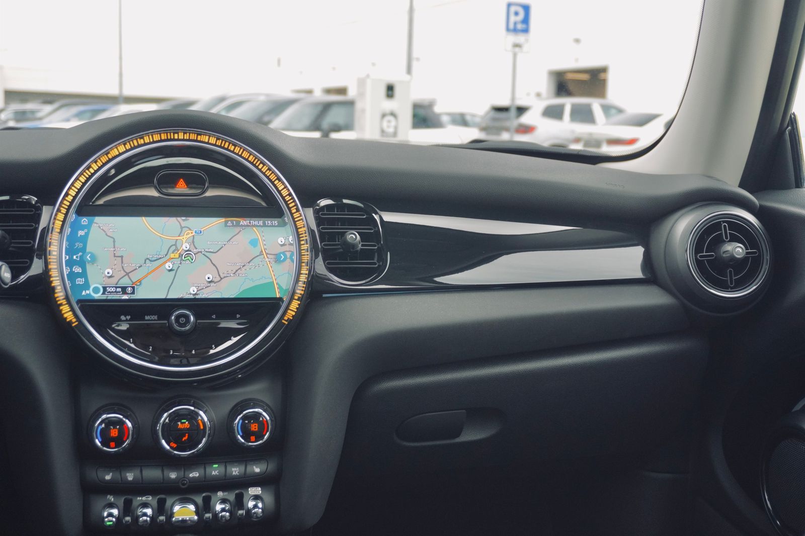 MINI Cooper SE Hatch - Samsaru's Car Outlet