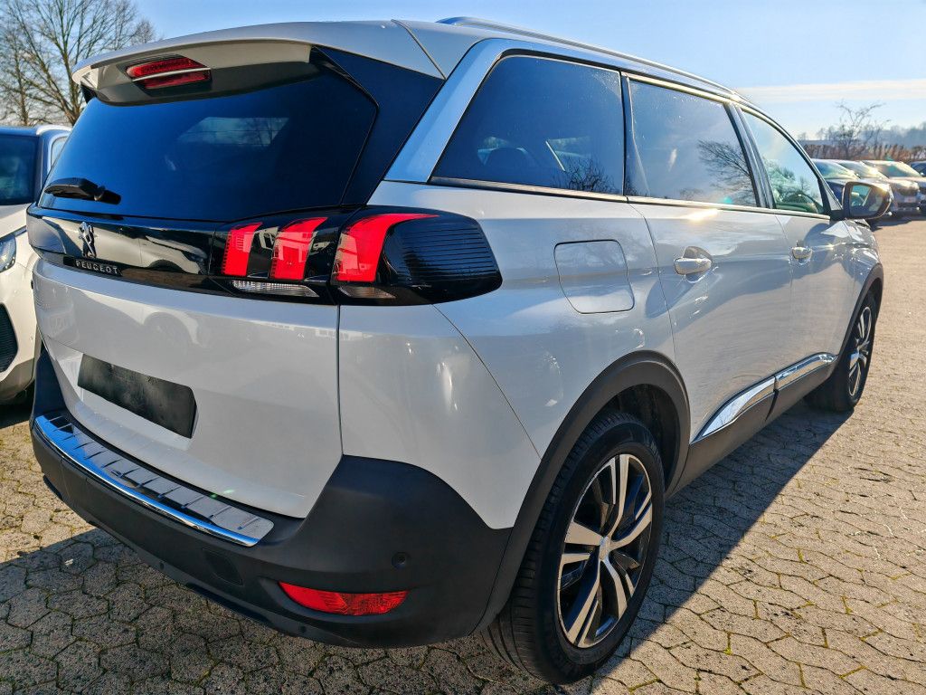 Peugeot 5008 BlueHDI 130 EAT8 ALLURE - Samsaru's Car Outlet