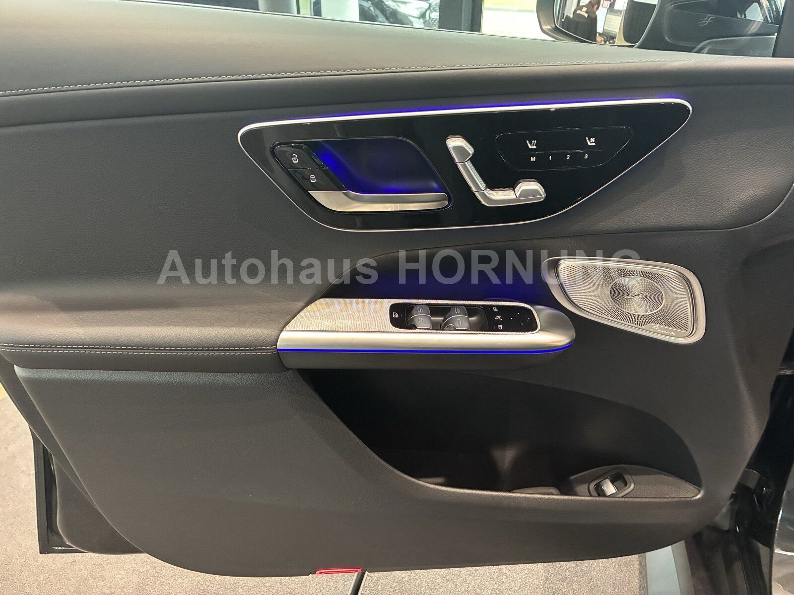 Mercedes-Benz GLC 300 d 4M AMG Pano StHz AHK DigiL Distr. 360°