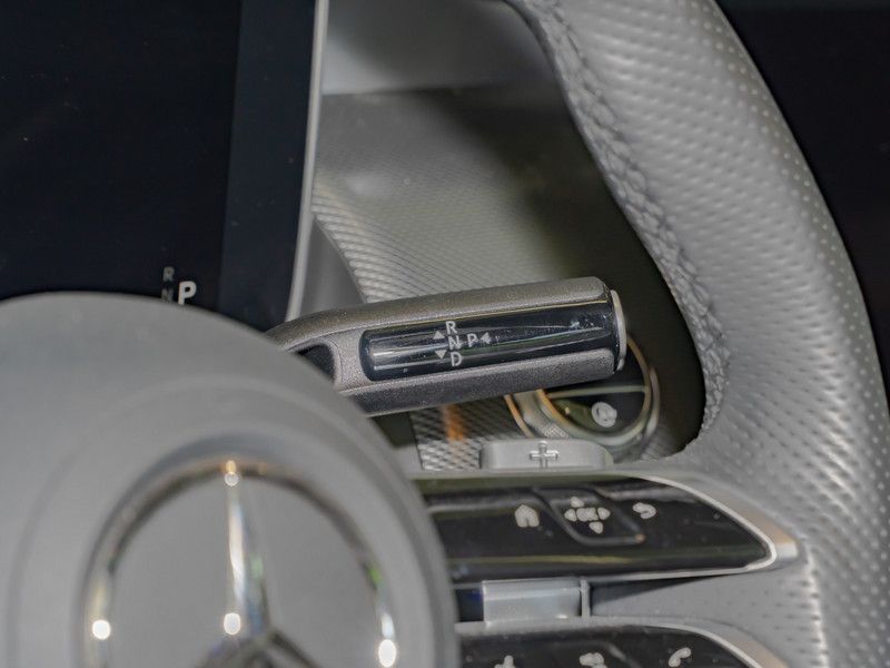 Mercedes-Benz GLC 300 d 4M AMG-Sport/Pano/AHK/Night/Distr/20'