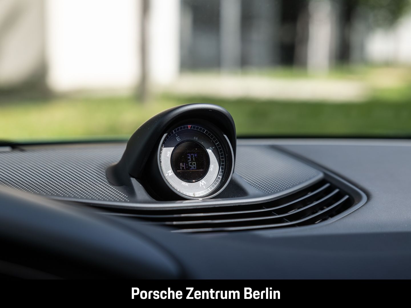 Porsche Taycan 4S Cross Turismo HD-Matrix HA-Lenkung