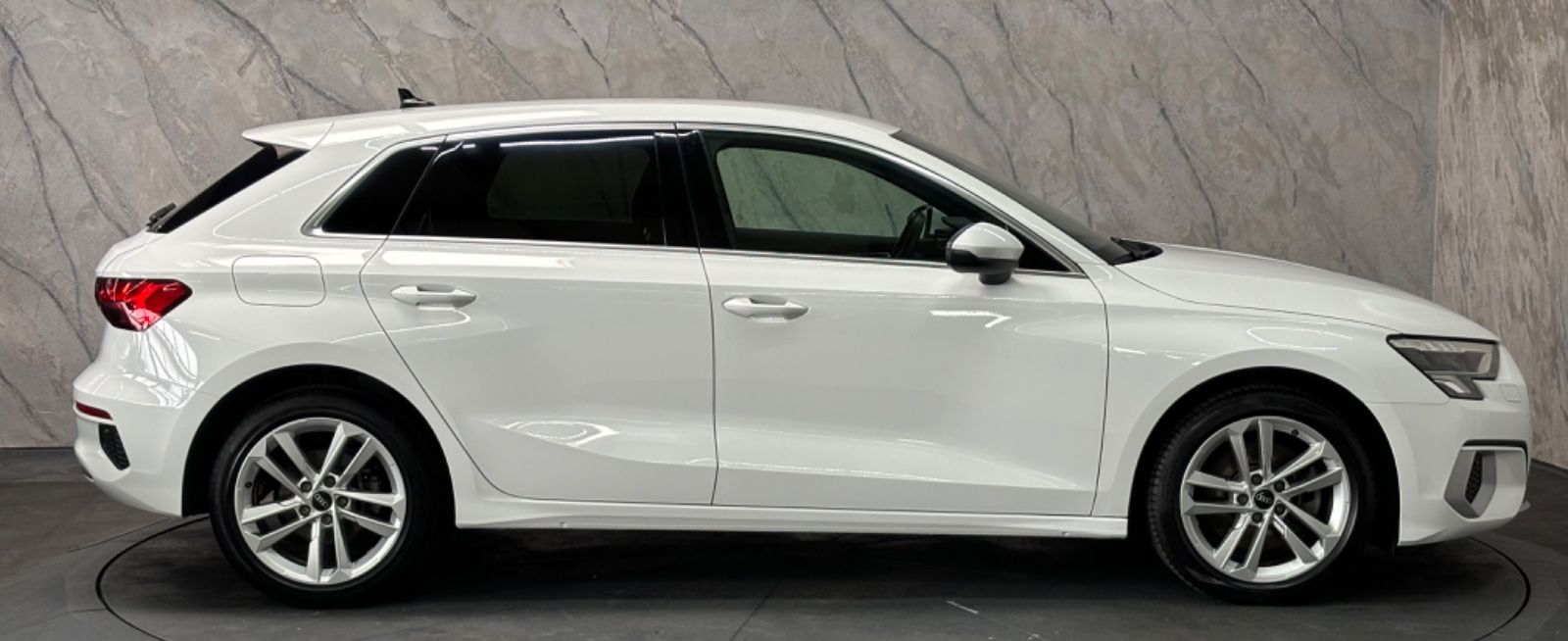 Audi A3 Sportback 35 TFSI advanced+VirtualCockpit+1.H