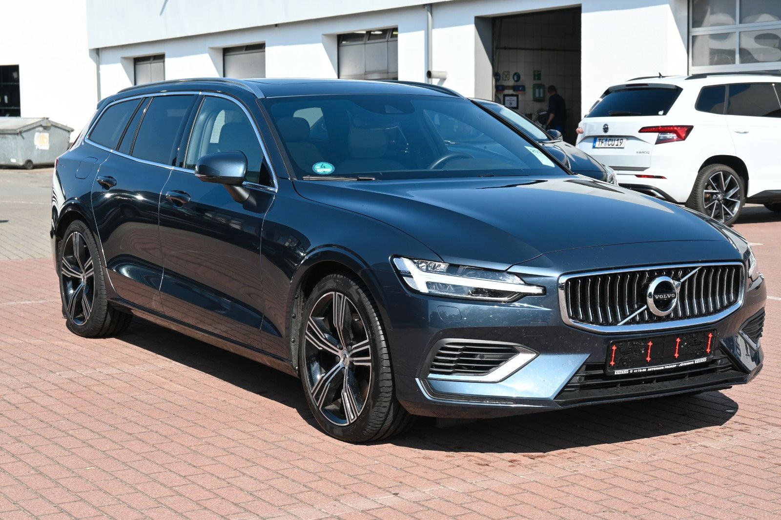 Volvo V60 T6 Inscription AWD PHEV H&K*PANO*RFK*AHK*