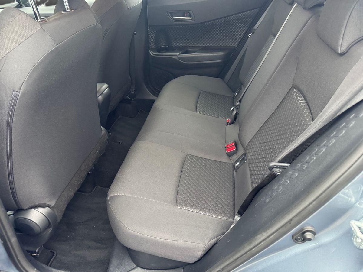 Toyota C-HR Hybrid 1.8 Automatik