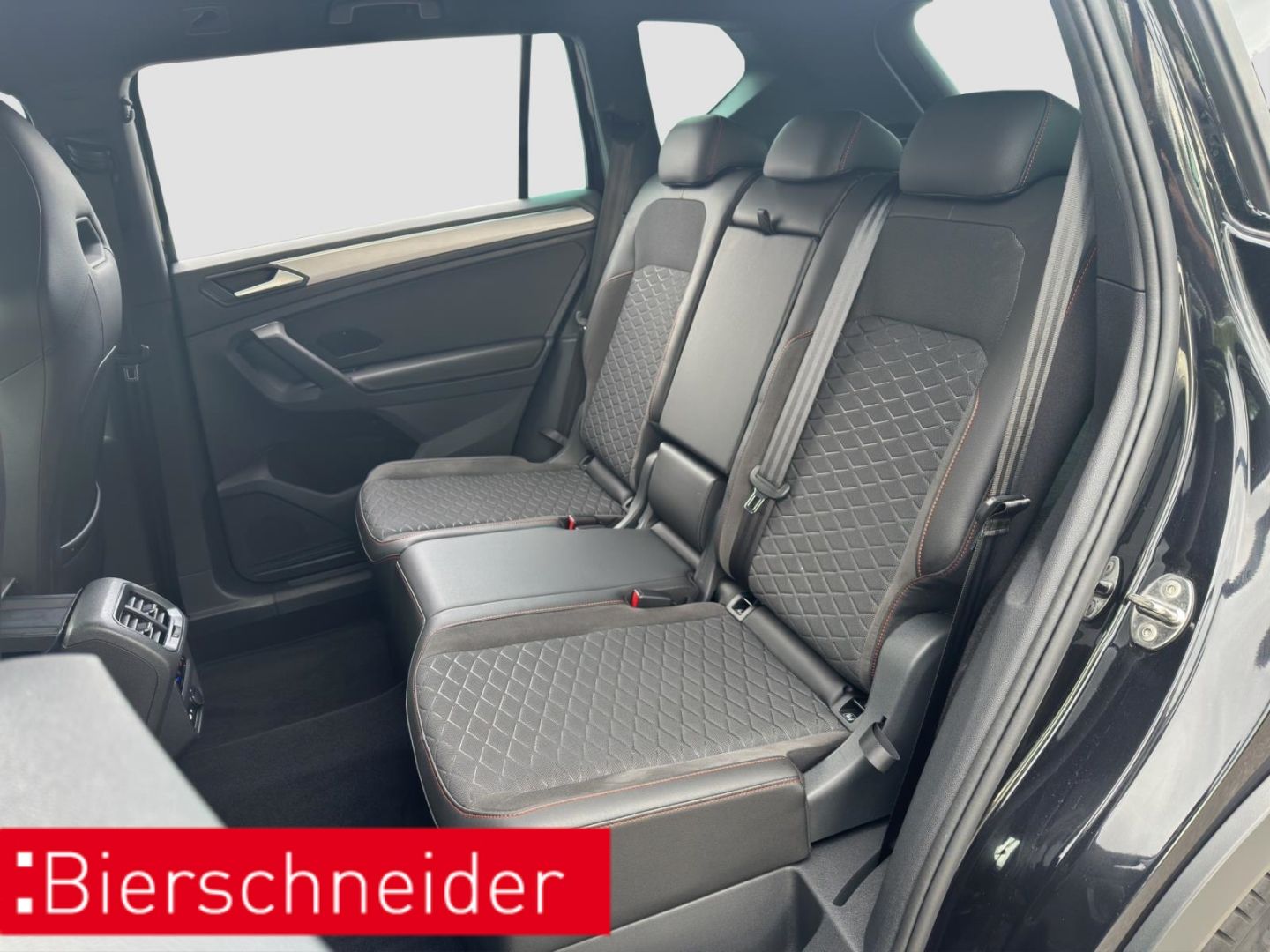 Seat Tarraco 2.0 TDI DSG AB282EUR FR AHK NAVI REAR SH