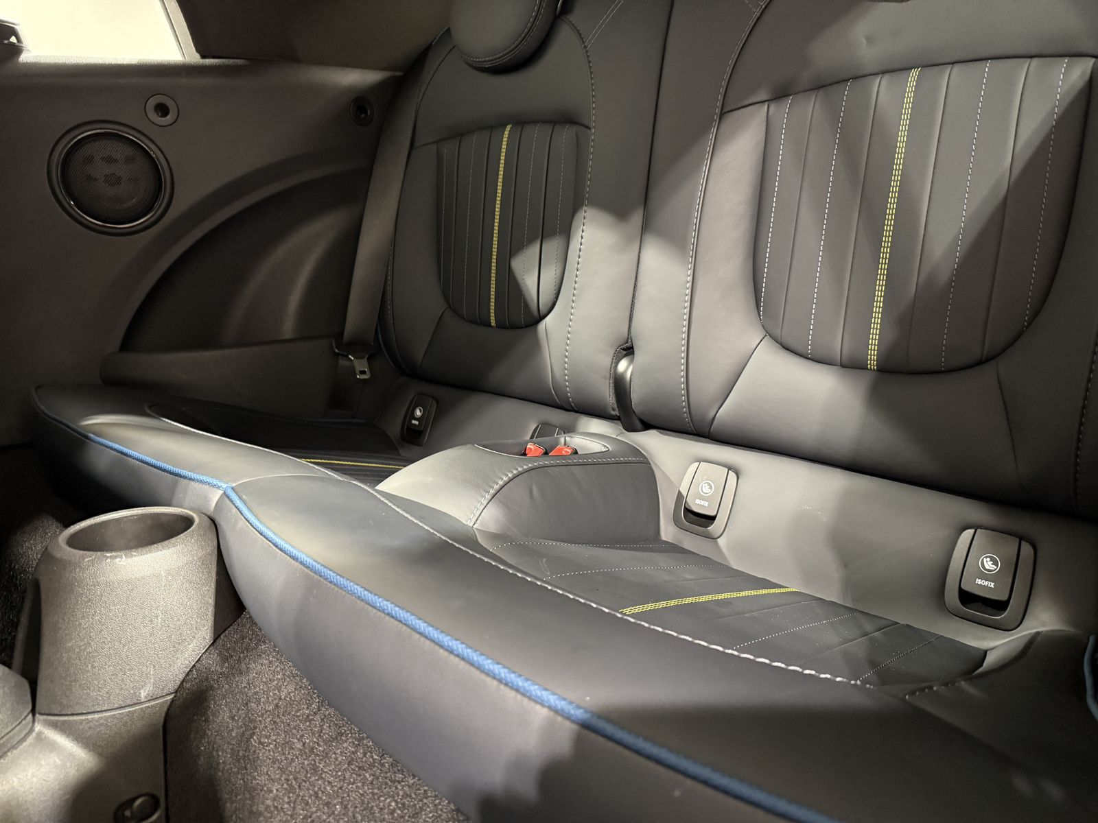 MINI Cooper S Cabrio Sidewalk - Samsaru's Car Outlet