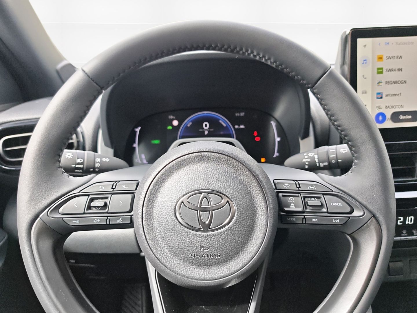 Toyota Yaris Cross 1.5 Hybrid Teamplayer 4x2 +Technik-P