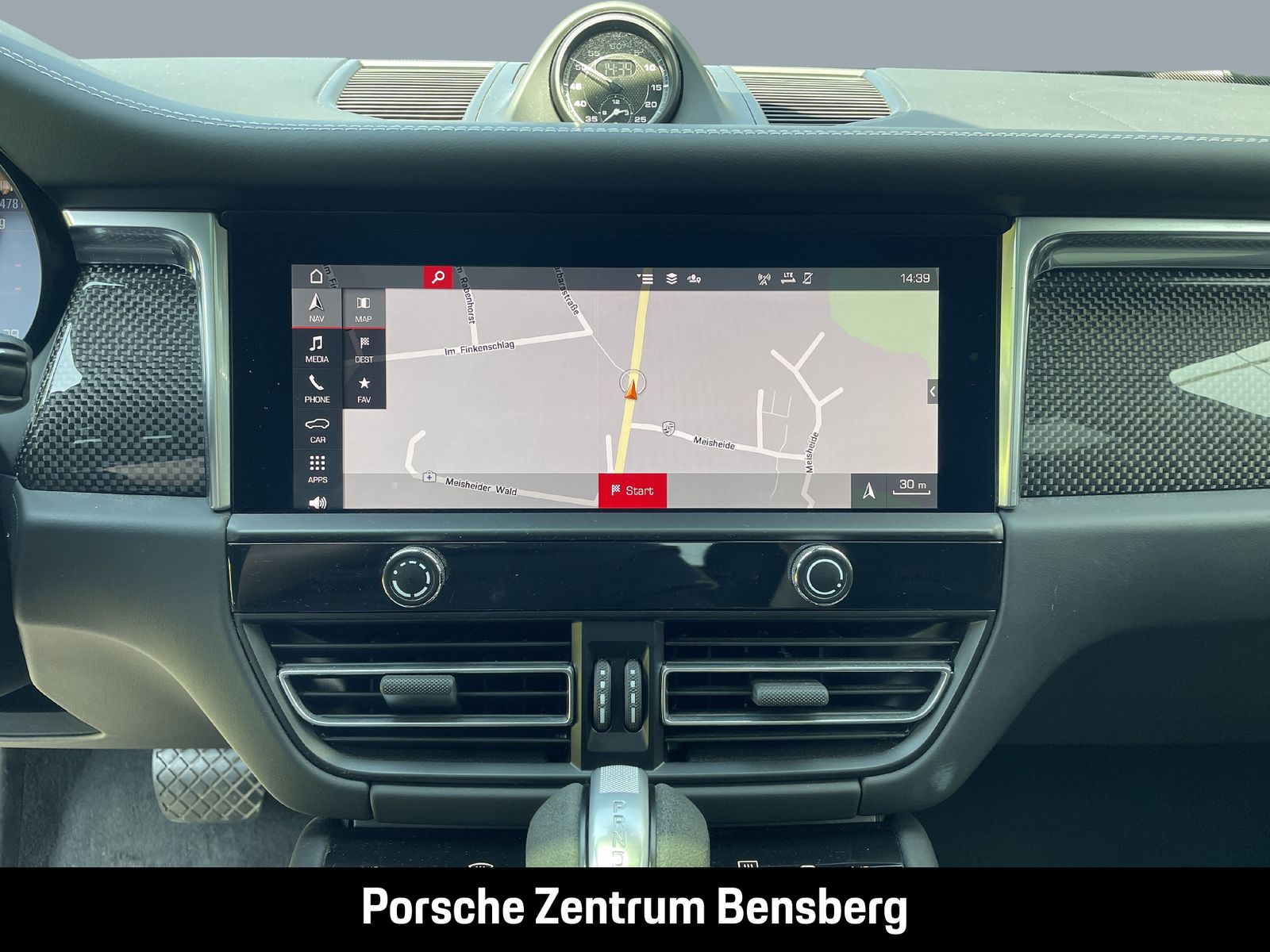 Porsche Macan GTS Pano StHz 18W ACC Surround View