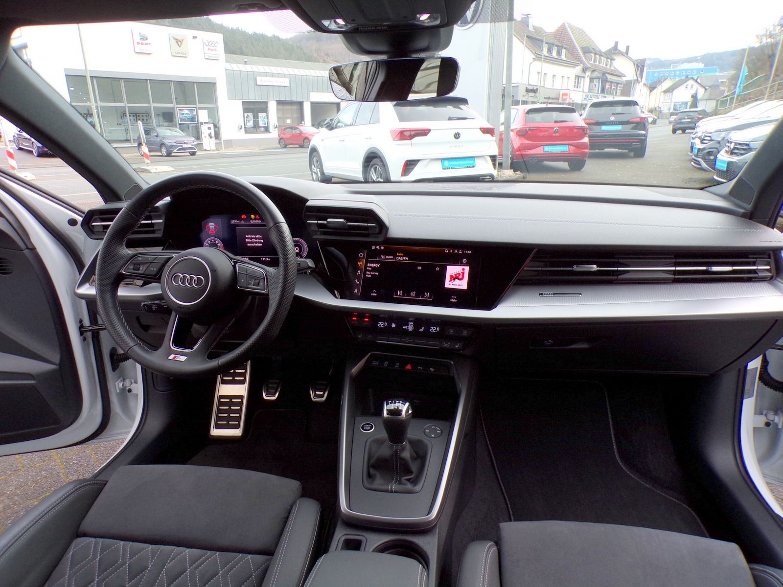 Audi A3 SPORTBACK 35 TFSI S-Line - Samsaru's Car Outlet