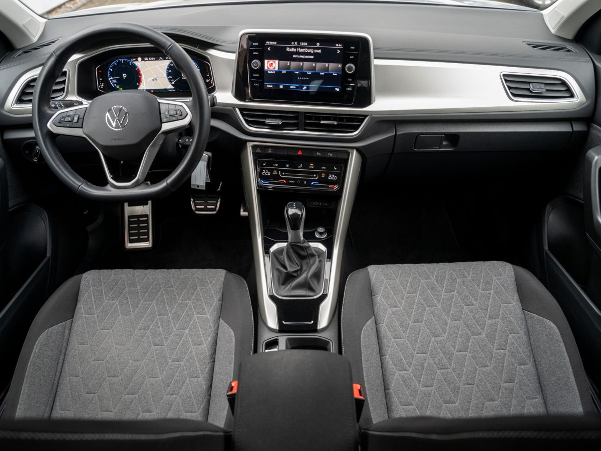 Volkswagen T-ROC MOVE T-Roc MOVE 1.5 l TSI - Samsaru's Car Outlet