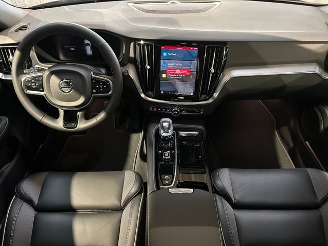 Volvo V60 Plus Dark AWD T8 PHEV NAVI AHK 360°RFK  ACC