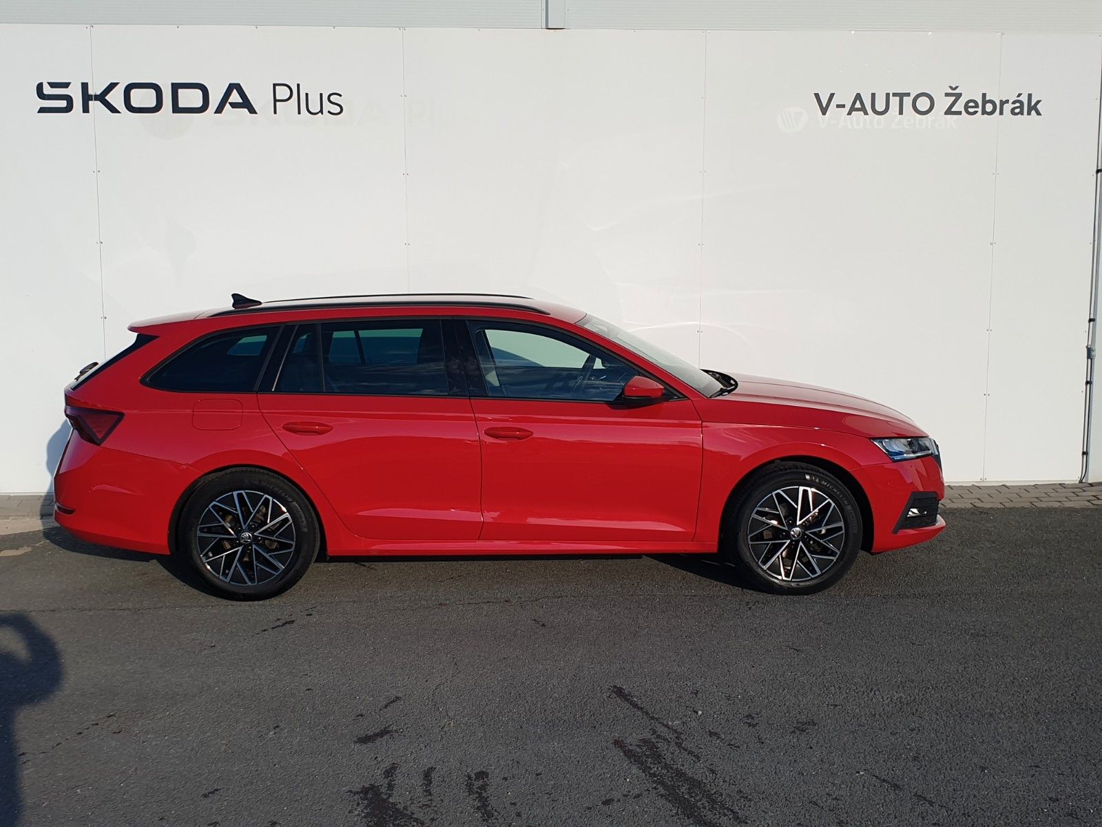Skoda Octavia Combi Ambition - Samsaru's Car Outlet