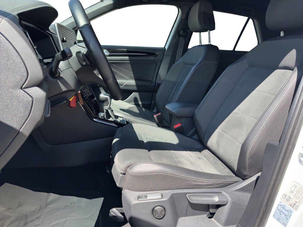 Volkswagen T-Roc 1.5 TSI DSG R-Line - Samsaru's Car Outlet