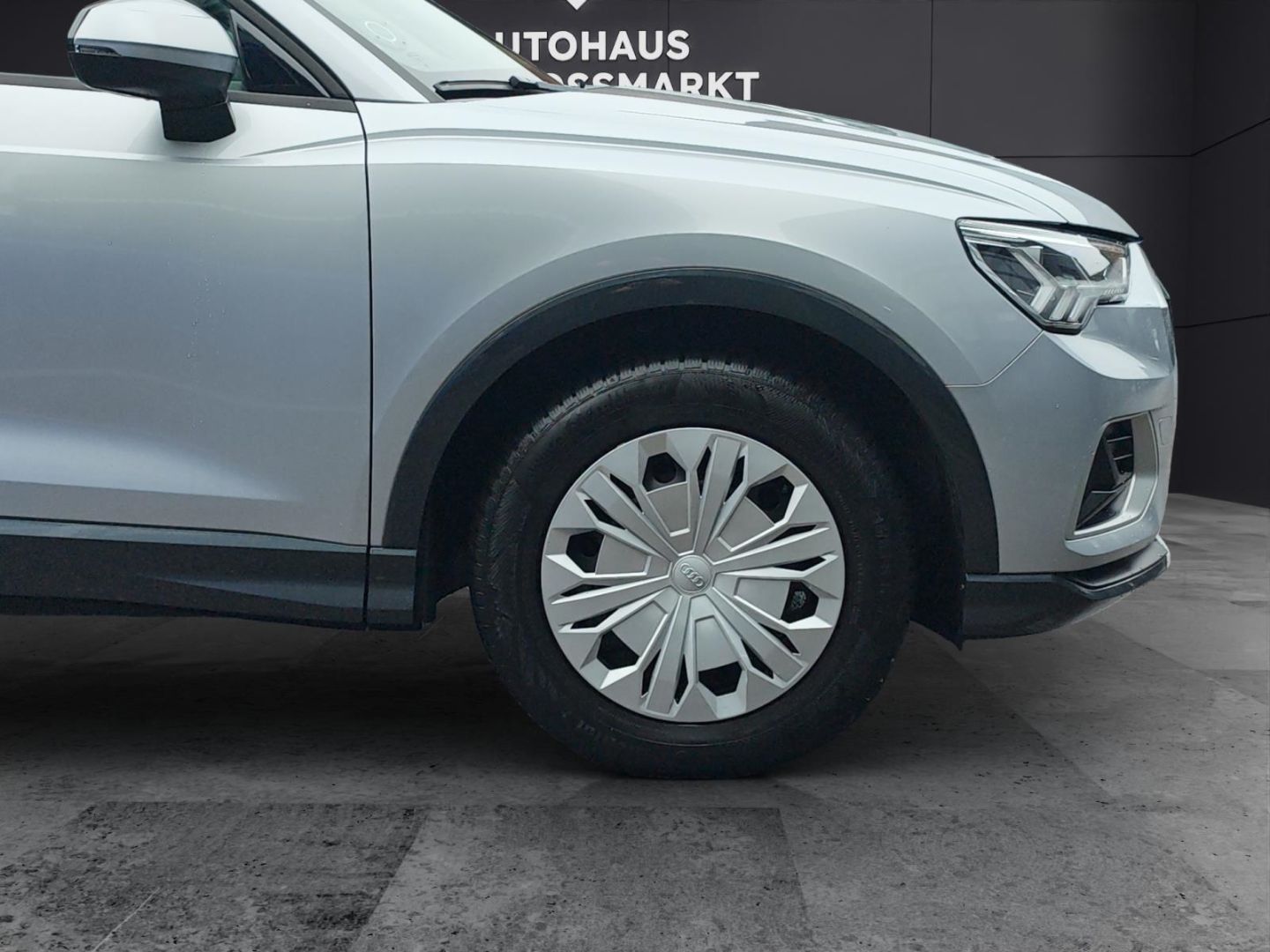 Audi Q3 35 TFSI advanced AHK ACC Apple CarPlay Androi