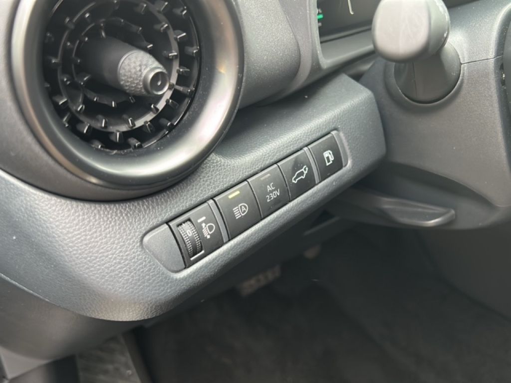 Toyota C-HR 2.0 Plug-in-Hybrid Teamplayer