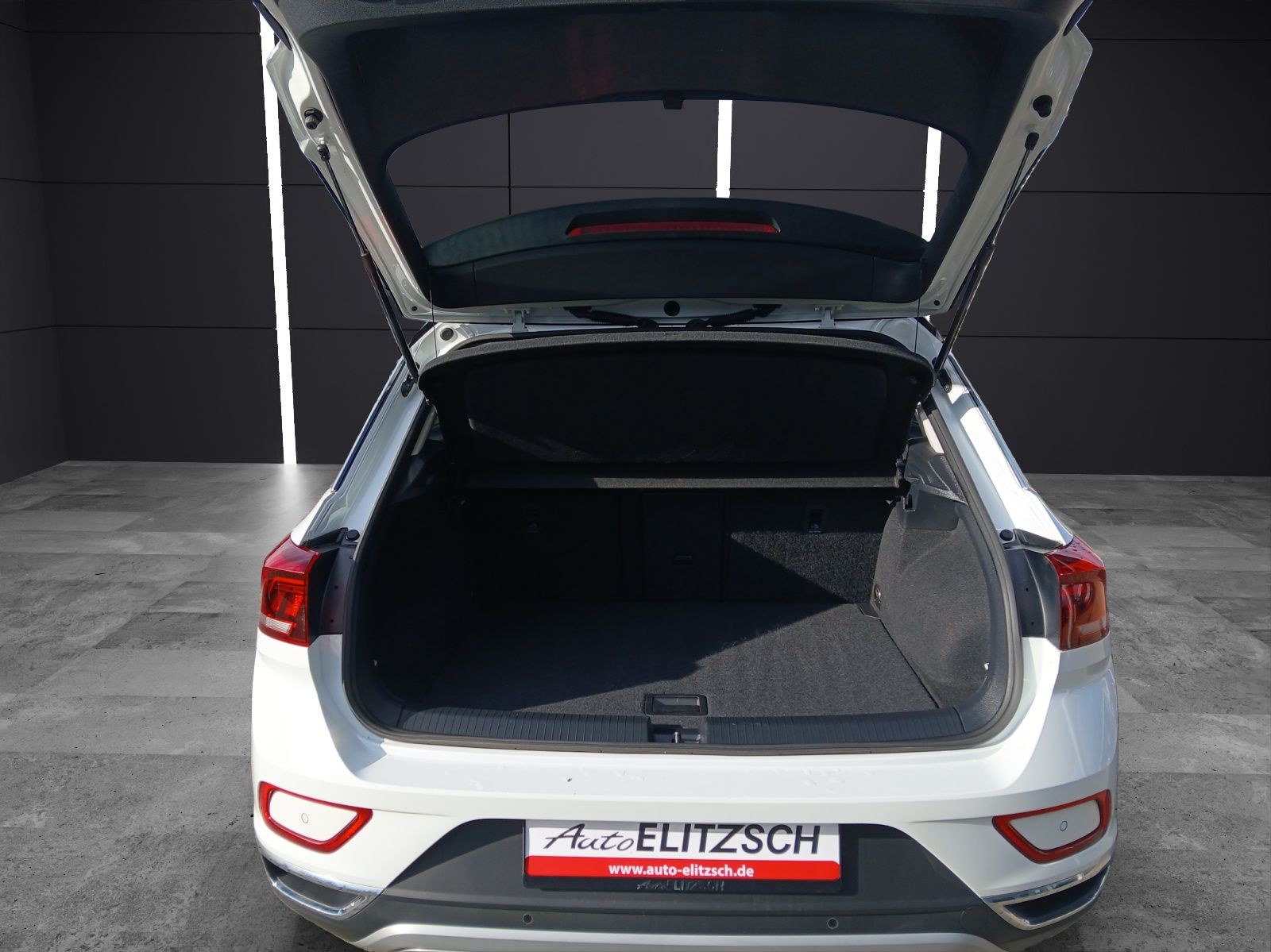 Volkswagen T-Roc TDI Style - Samsaru's Car Outlet