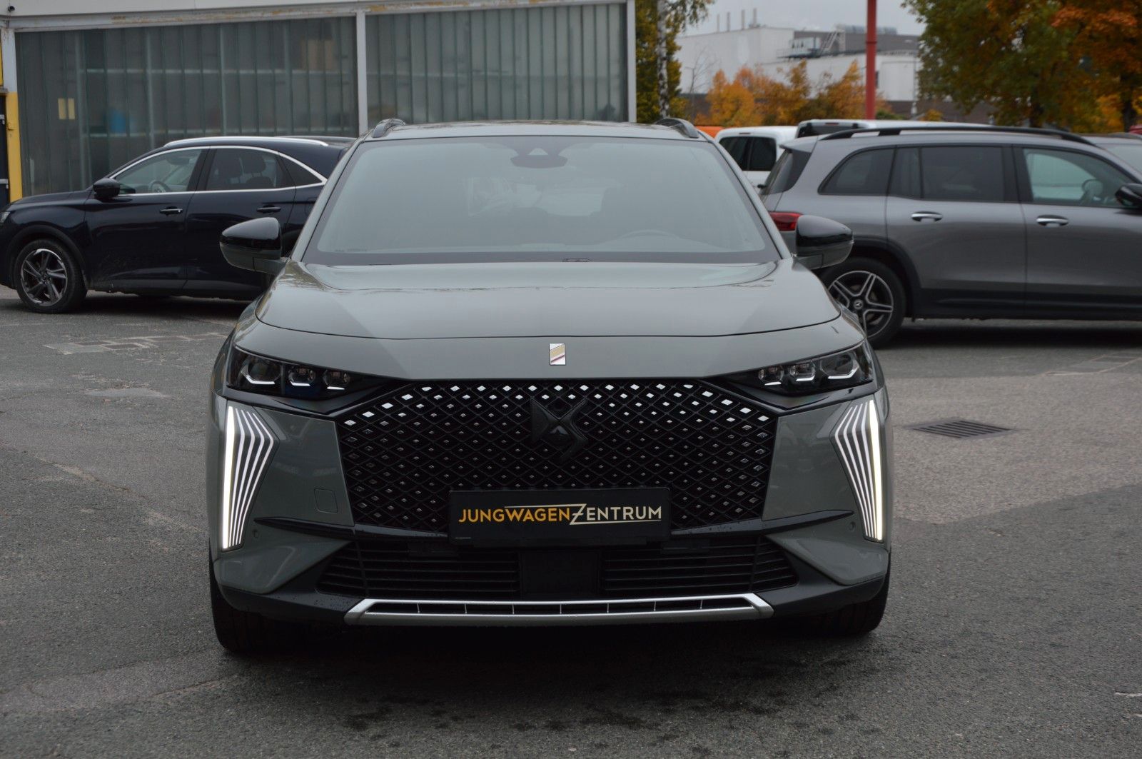 DS Automobiles DS 7 E-Tense 360 Perfor"360°"LED"ACC"NAVI"KEYGO