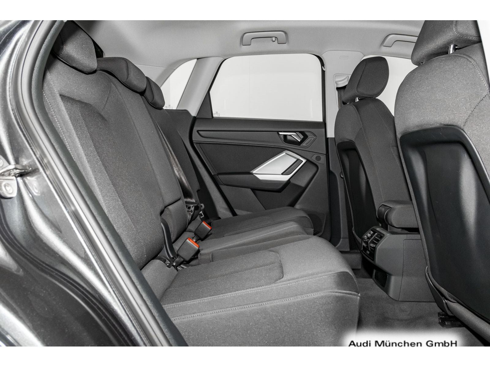 Audi Q3 45 TFSI qu. S tronic S line - Samsaru's Car Outlet