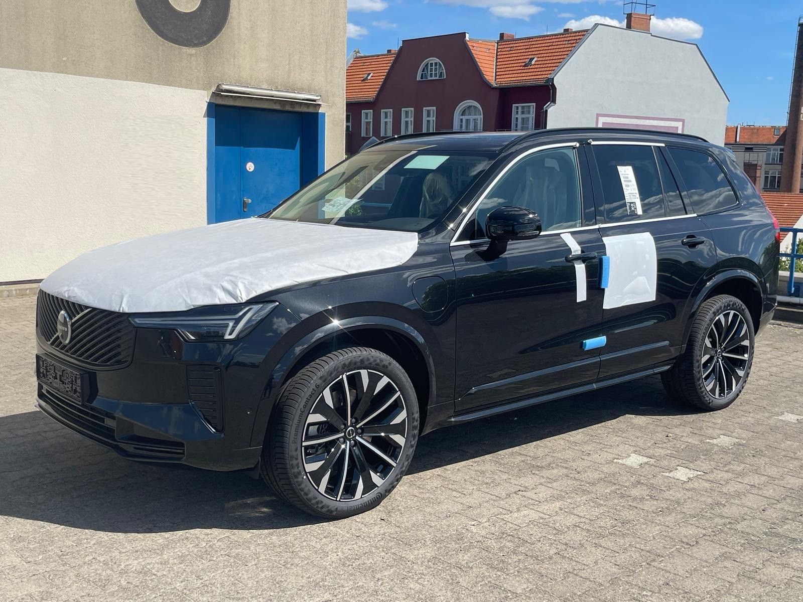 Volvo XC 90 T8 PLUS AWD - Samsaru's Car Outlet
