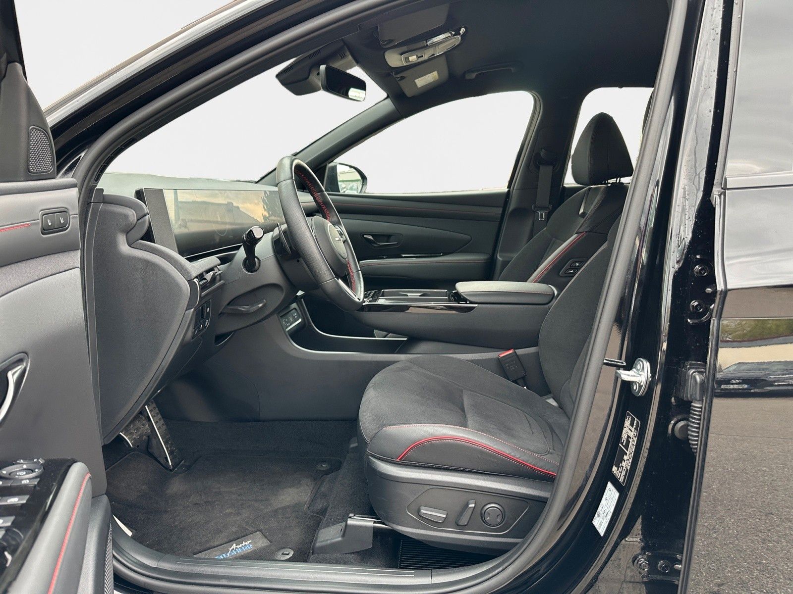 Hyundai TUCSON N Line Hybrid 2WD - Samsaru's Car Outlet