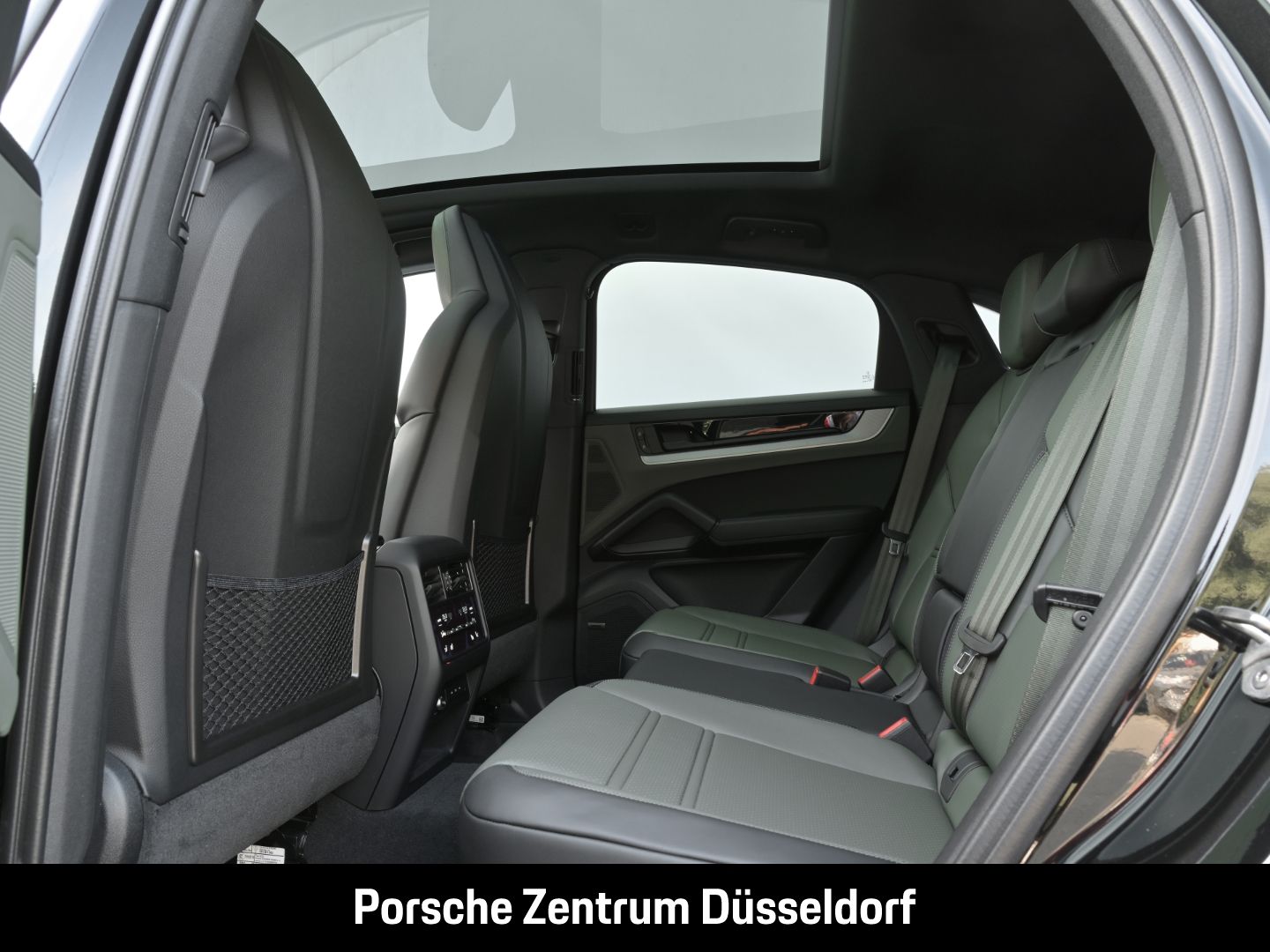 Porsche Cayenne E-Hybrid Coupe BOSE Surround View LED