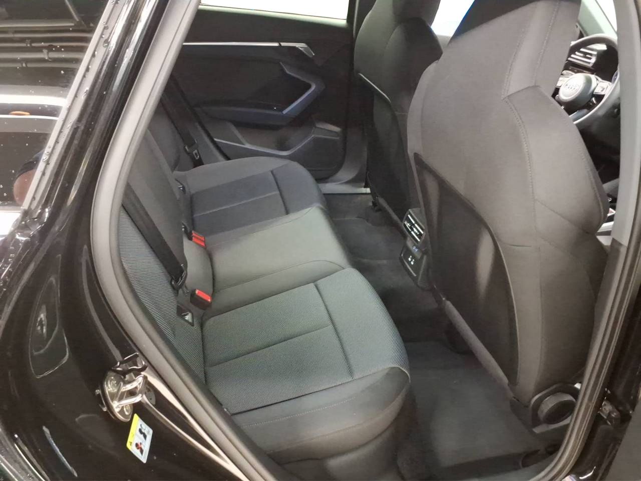 Audi A3 Sportback 35 TFSI S tronic advanced - Samsaru's Car Outlet