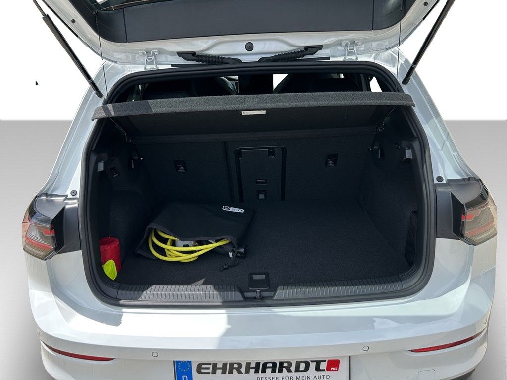 Volkswagen Golf VIII 1.5 eHybrid DSG GTE AHK*PANO*HUD*IQ-LI