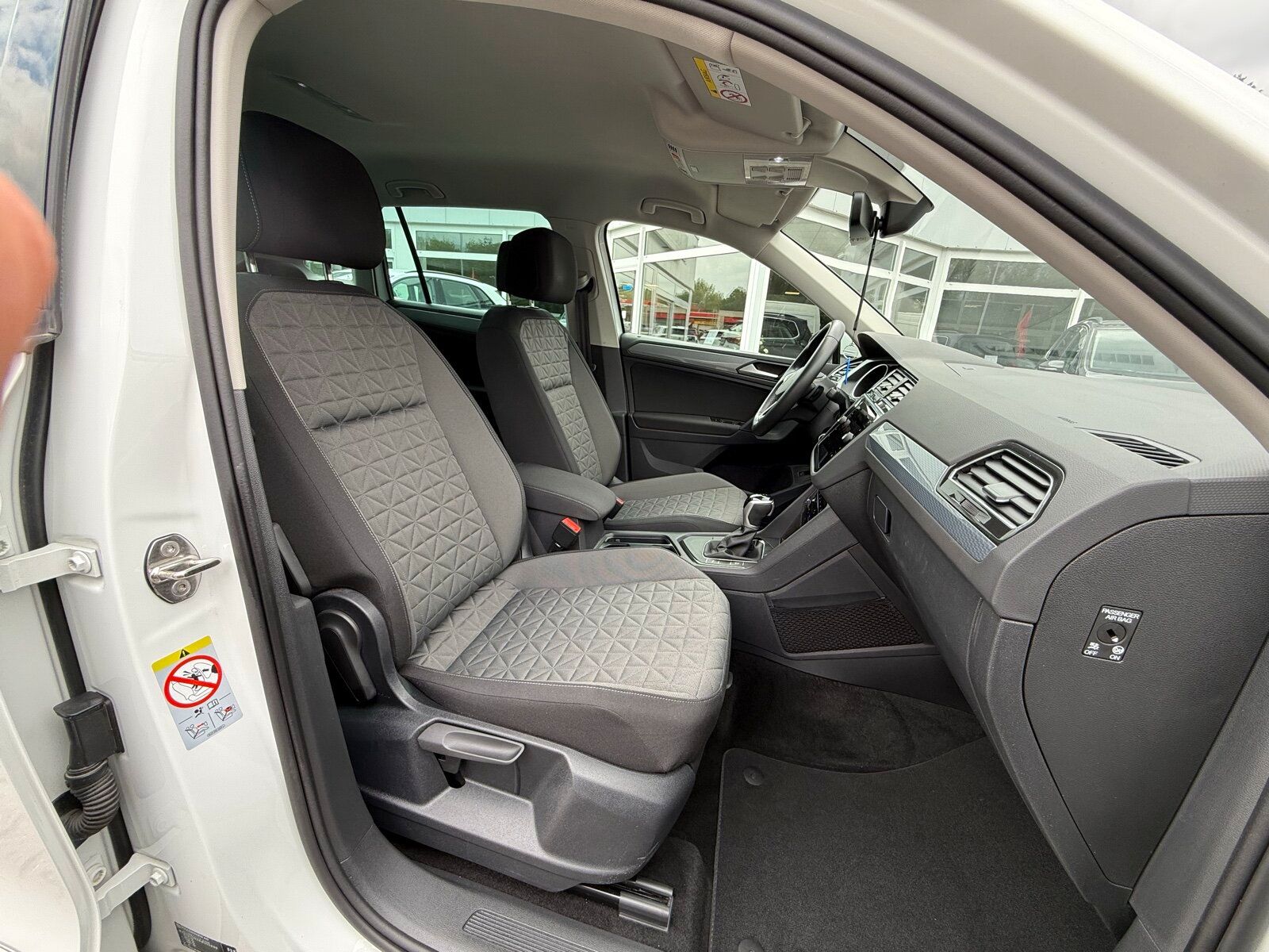 Volkswagen 1.5TSI Life - Samsaru's Car Outlet
