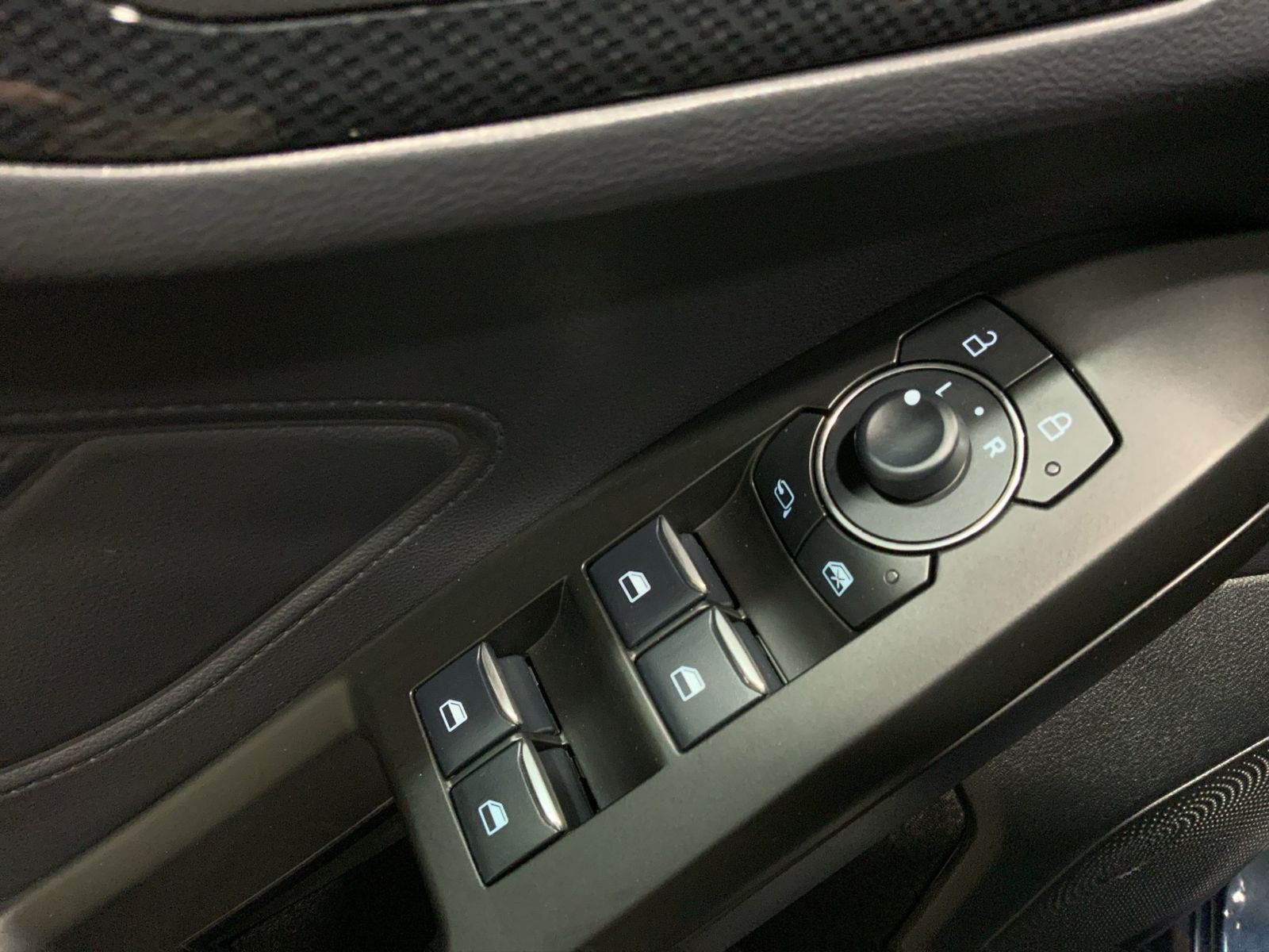 Ford Focus ST-Line Turnier Aut.*ACC*KAM*NAVI*LED*WINT