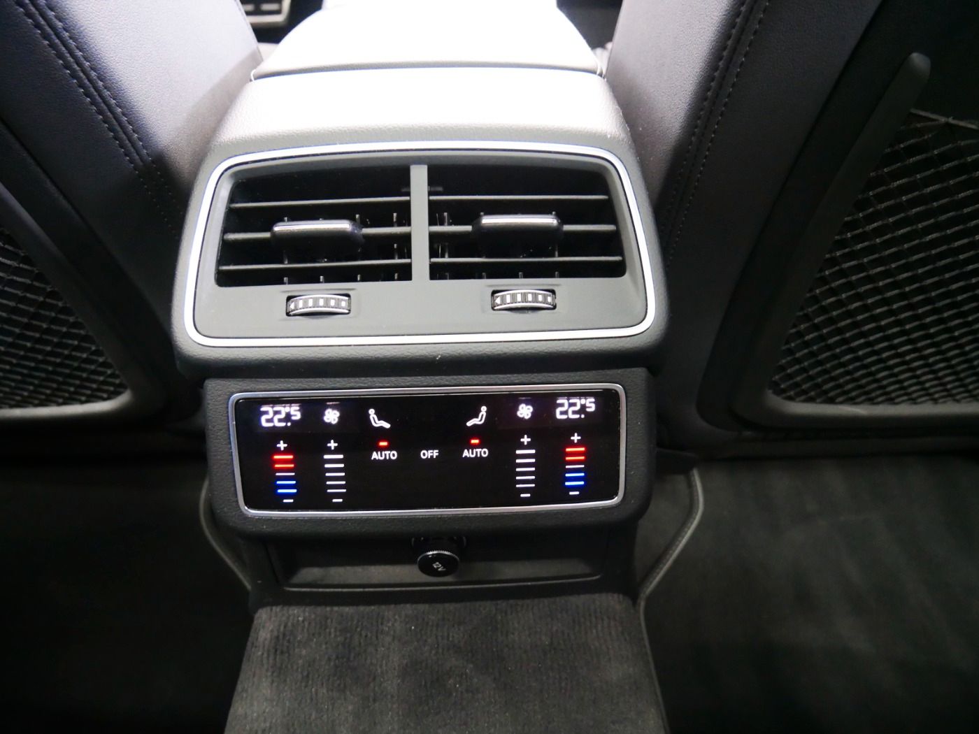 Audi A6 Avant 45 TFSI S line - Samsaru's Car Outlet