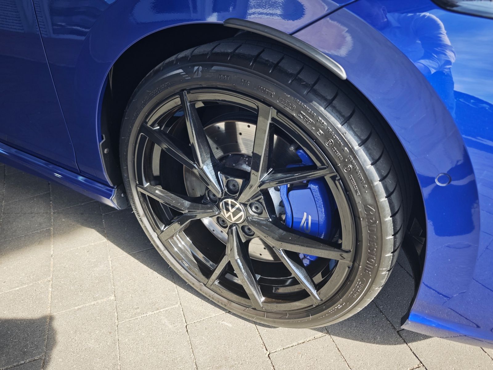 Volkswagen Golf VIII Variant R 4M PERF/19"/PANO/LEDER/H&K/u
