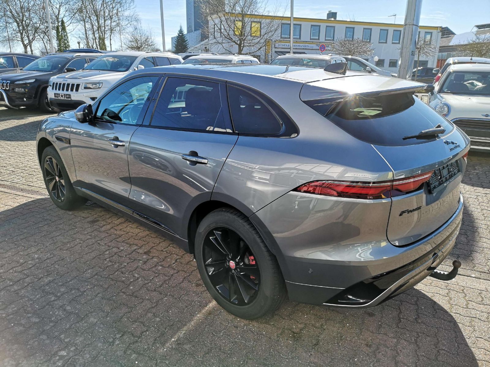 Jaguar F-Pace R-Dynamic S AWD*1 Hand*S-Heft*Leder*2.400
