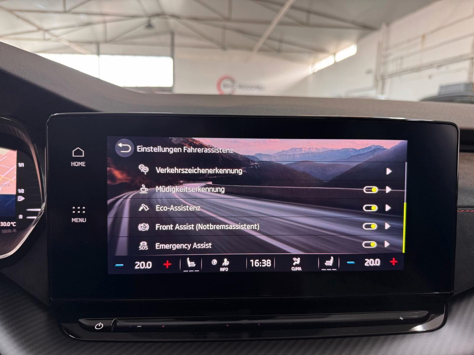Skoda RS 4x4 PANO/HUD/360°/AHK/MASS/AMB/ACC/TRA.P.