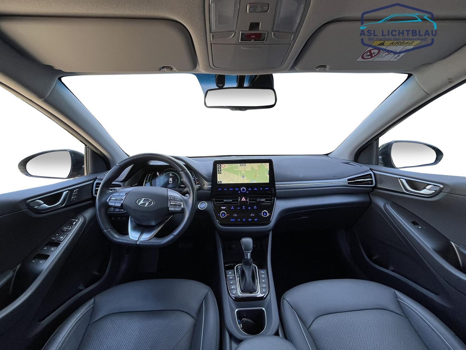 Hyundai IONIQ Facelift Plug-In Hybrid Premium - Samsaru's Car Outlet