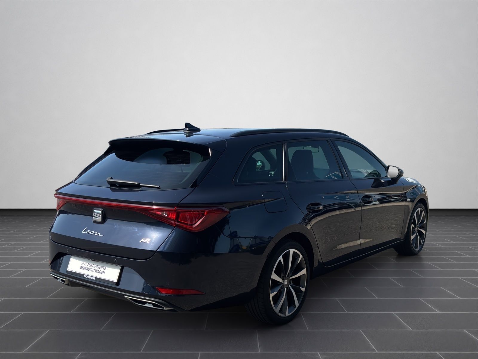 Seat Leon Sportstourer 1.5 eTSI FR RFK NAVI SHZ LED A