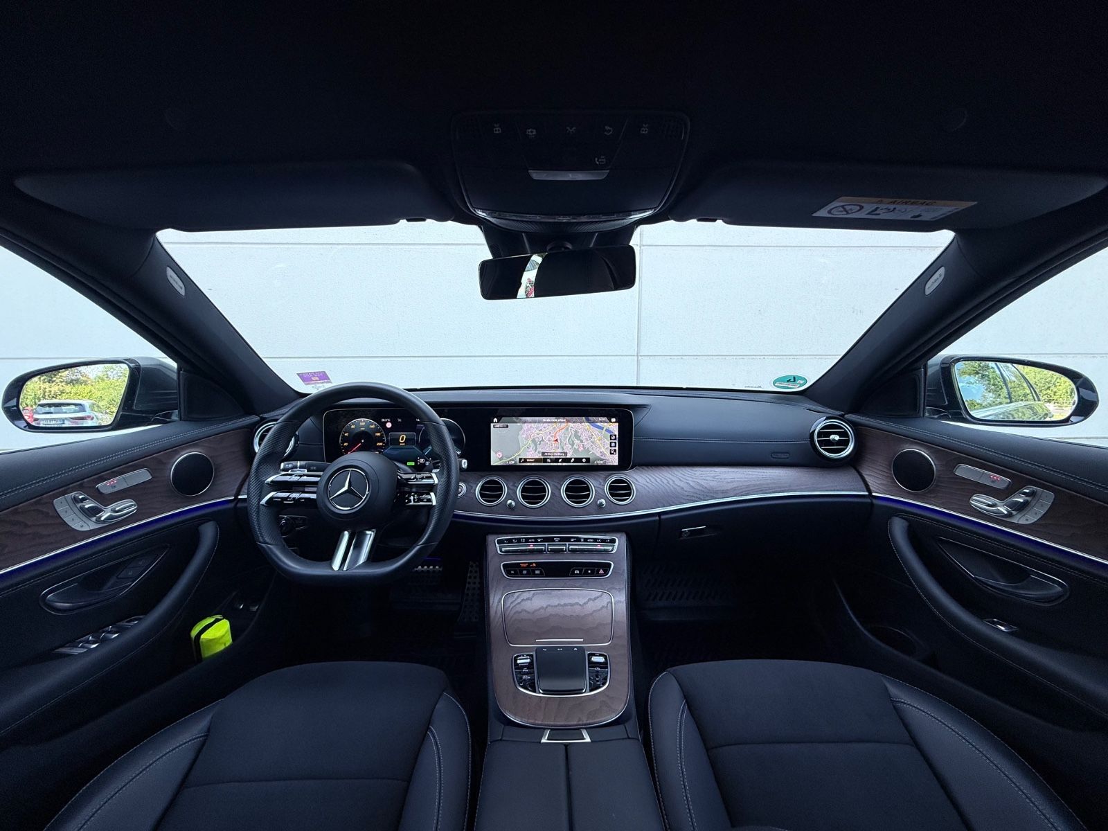 Mercedes-Benz E 300e AMG-Paket - Samsaru's Car Outlet