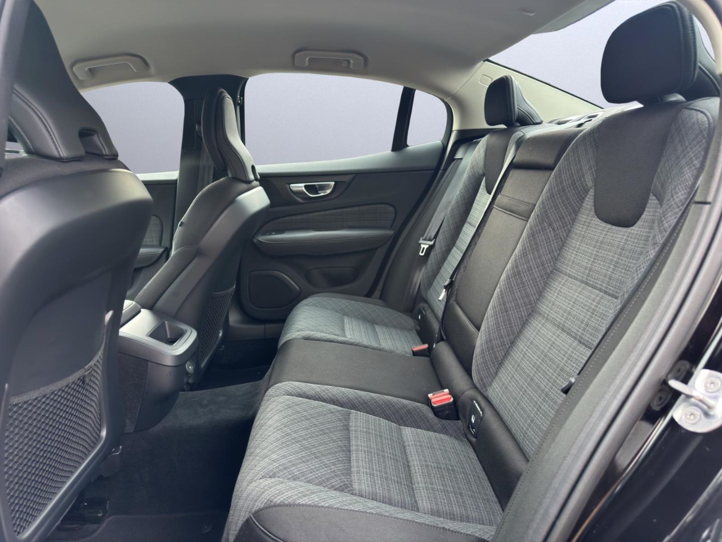 Volvo S60 Core Mild-Hybrid Navi Klimaautom LED USB SHZ