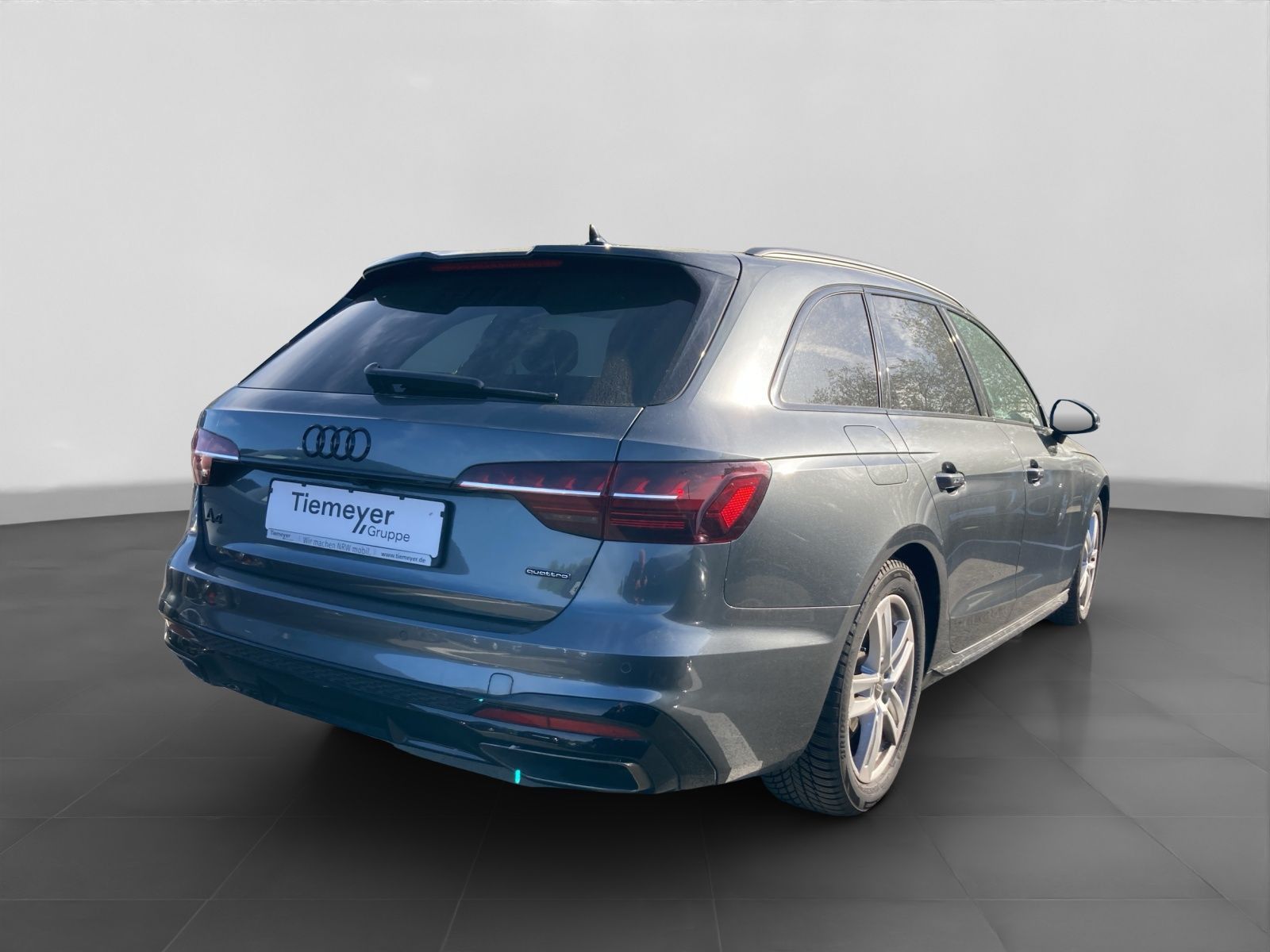 Audi A4 Avant 40 TFSI Q 2x S LINE AHK MATRIX-LED LM19