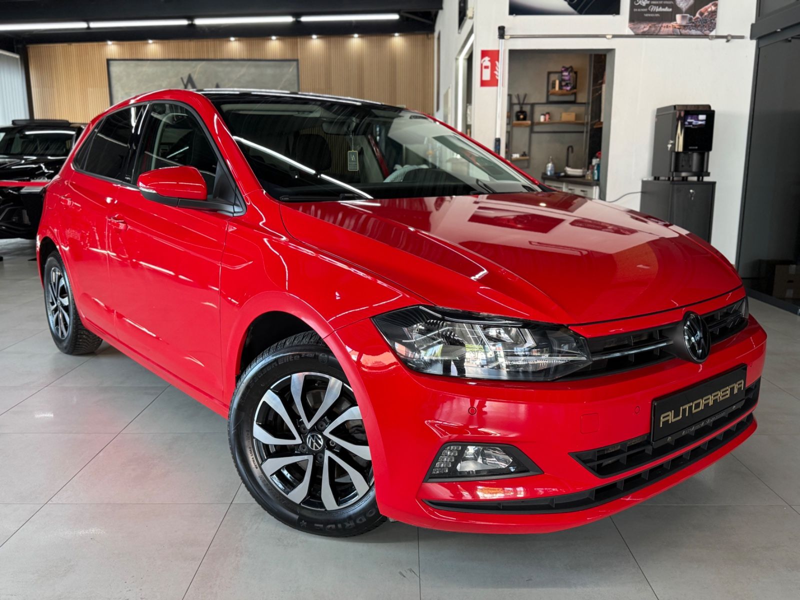 Volkswagen Polo 1.0 TSI Comfortline - Samsaru's Car Outlet