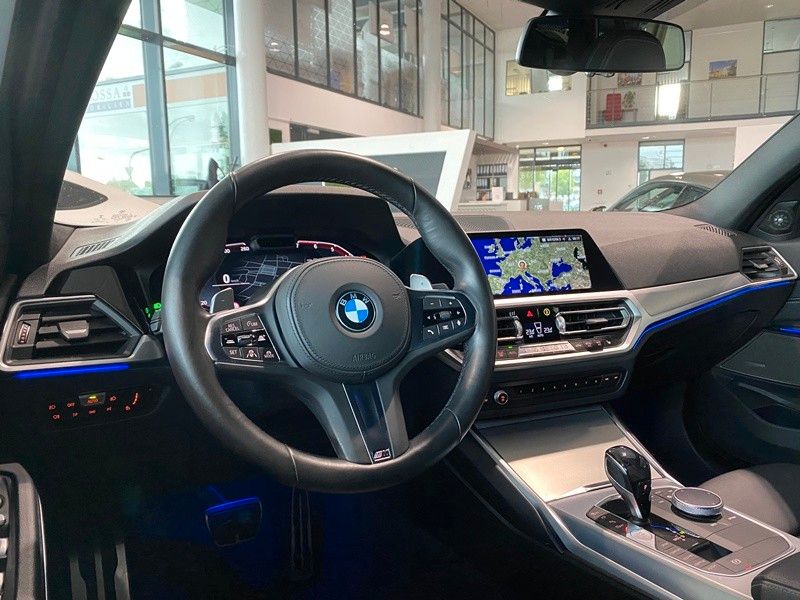BMW 330i M-Sport - Samsaru's Car Outlet