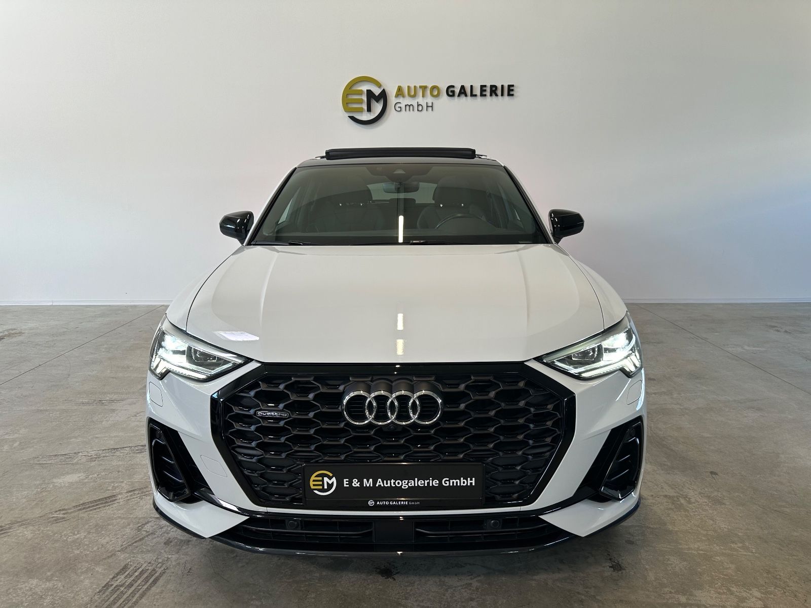 Audi Q3 Sportback 45 TFSI qu S line - Samsaru's Car Outlet