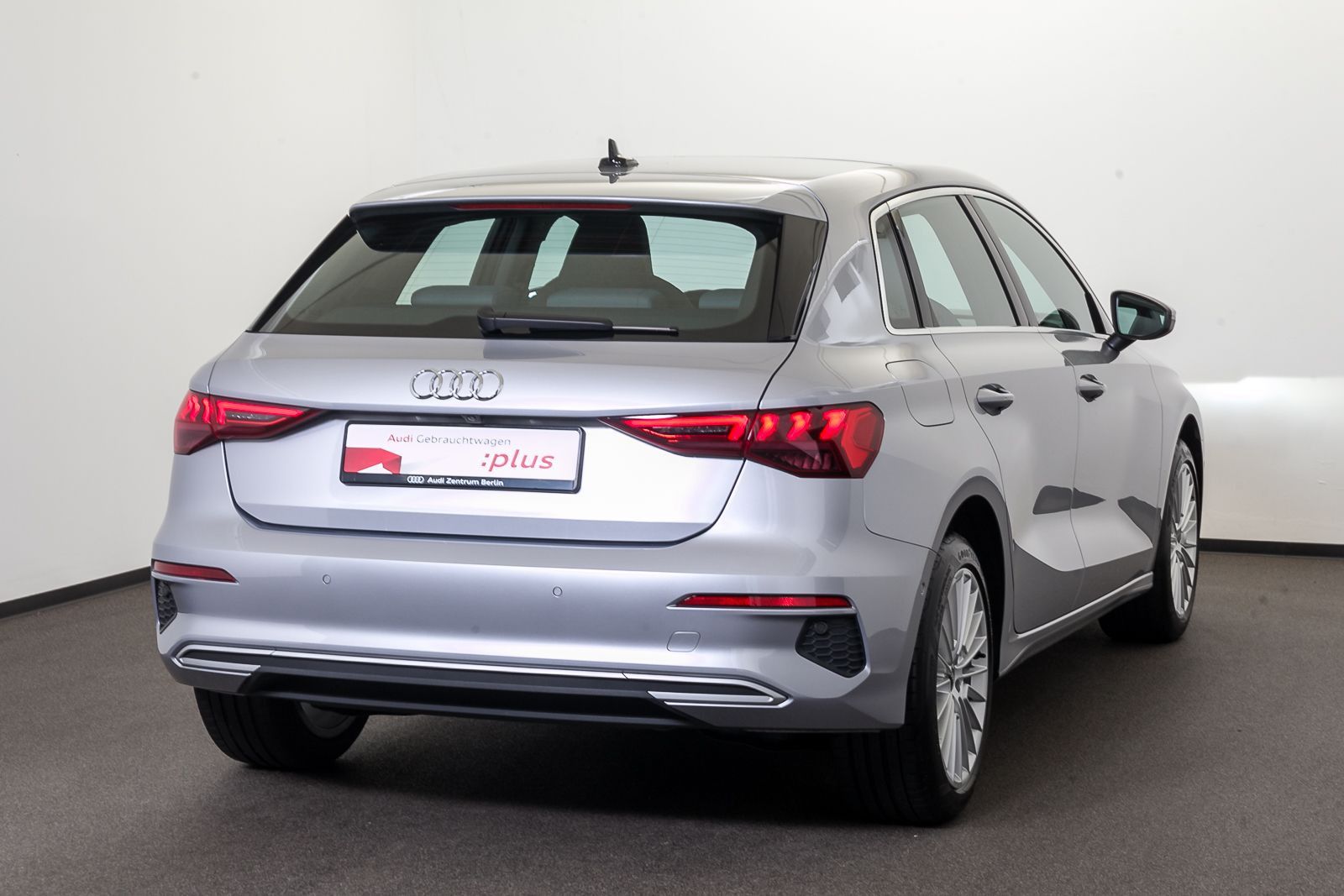 Audi A3 Sportback advanced 35 TFSI S tr. LED PANO RFK