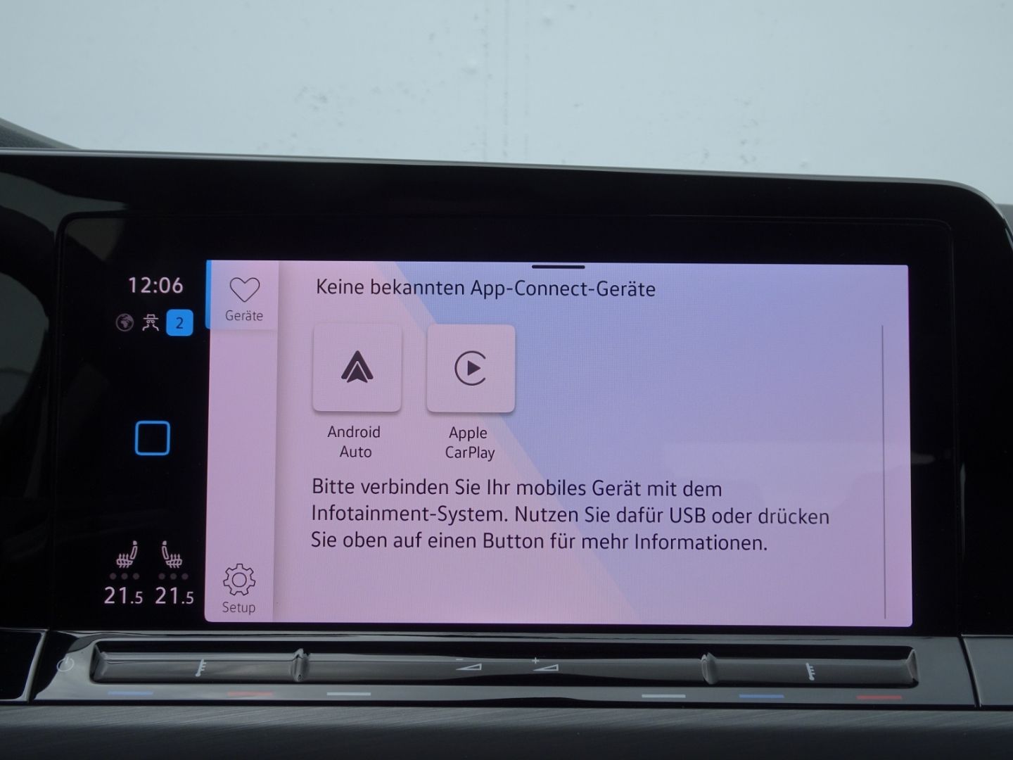 Volkswagen Golf VIII 1.5 eTSI DSG Style - Samsaru's Car Outlet