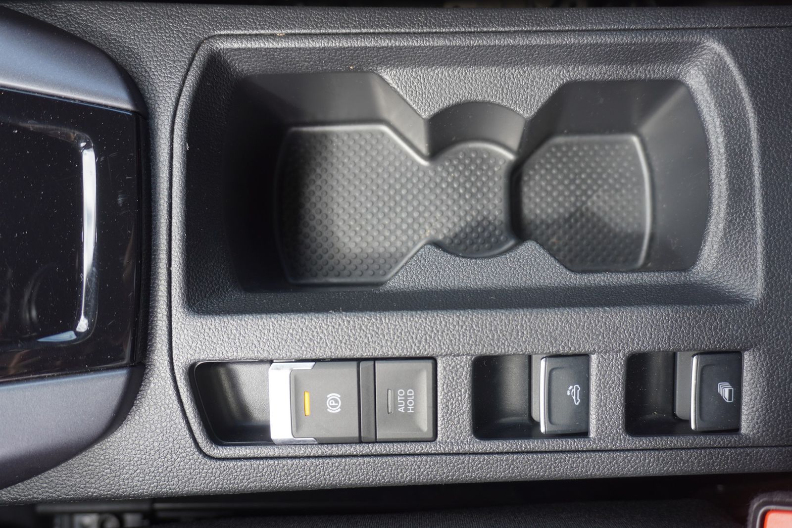 Volkswagen T-Roc 1.5 TSI R-Line - Samsaru's Car Outlet