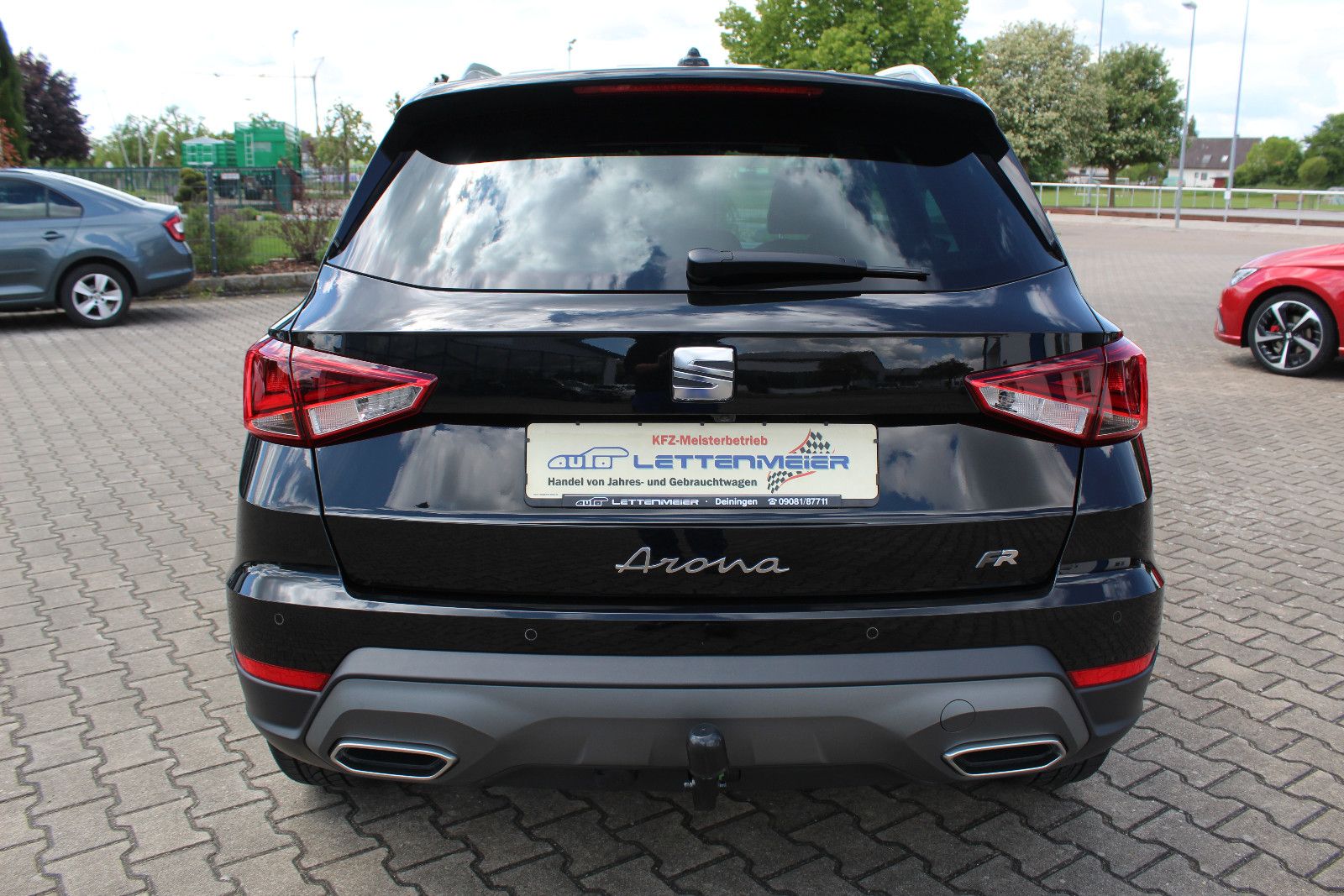 Seat Arona FR 1,5 TSI DSG DINAMICA AHK LED ACC SPUR