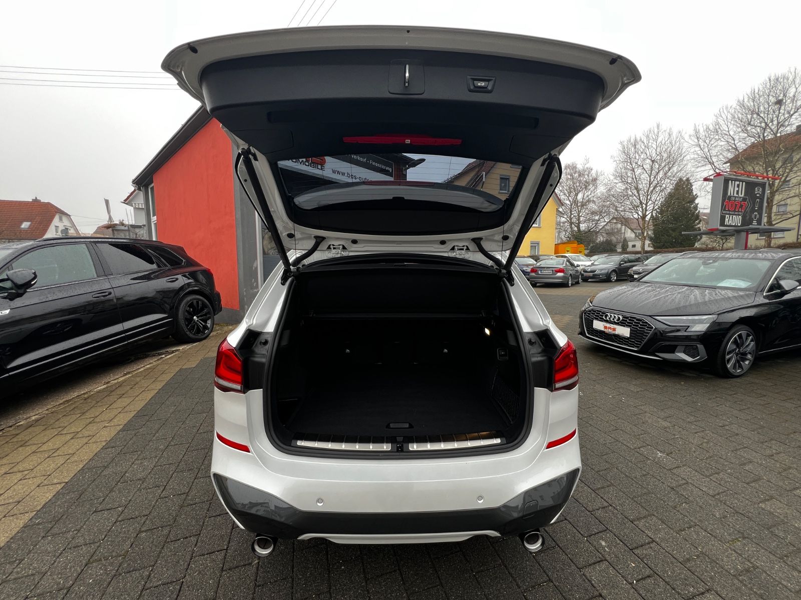 BMW X1 xDrive 20 d M Sport - Samsaru's Car Outlet