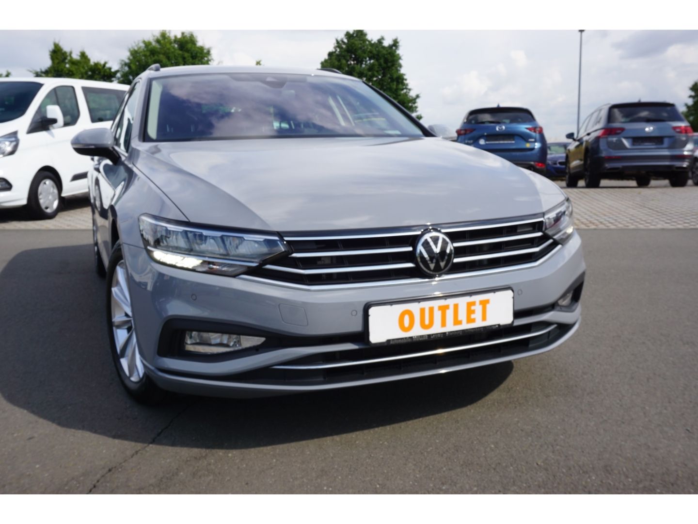 Volkswagen Passat 1.5TSI-DSG - Samsaru's Car Outlet
